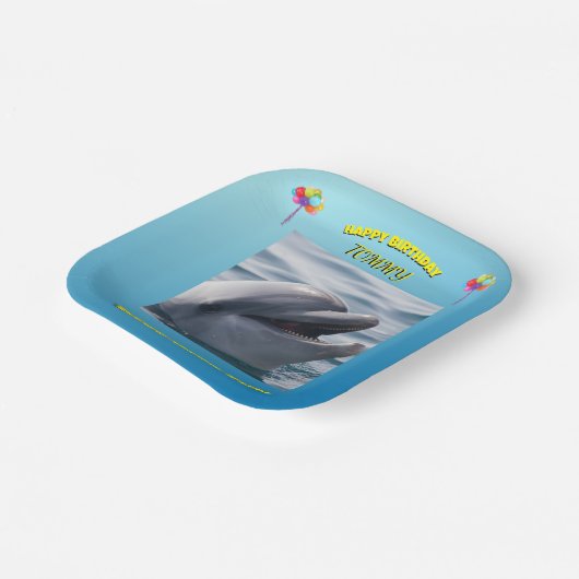 Smiling Dolphin Birthday Design Pappteller (Gewinkelt)
