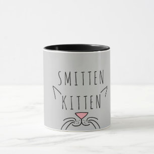 Smitten Kätzchen-Typografie-Katzen-Ohren u. Bärt Tasse