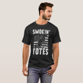 Smokin Yotes Coyote Trapping Coyote Hunting T-Shirt (Vorne ganz)