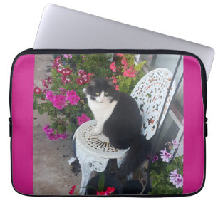 Smokingjacke Katze Marone Dunkelrosa Katzen und Bl Laptopschutzhülle
