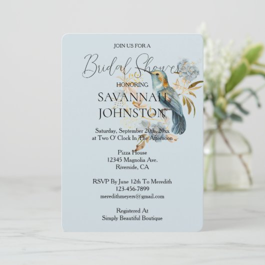 Smoky Blue Hummingbird Hydrangea Brautparty Einladung (Stehend Vorderseite)