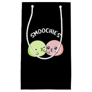 Smoochies Funny Kissing Mochi Pun Dark BG Kleine Geschenktüte