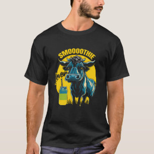 Smoothie Lover Cow Moo Pun T-Shirt