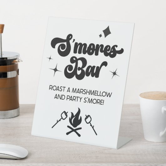 S'Mores Bar Marshmallow Roast Let's Party S'More Sockelschild (In SItu)