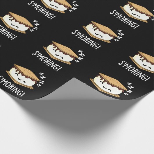Smoring Funny Smore Puns Dark BG Geschenkpapier (Ecke)