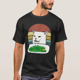 Smudge Katze Kümmert Sich Nicht Um Lustige Salat T-Shirt