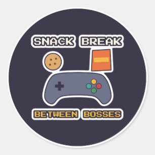 Snackpause zwischen Bossen Gamer Runder Aufkleber