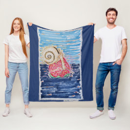 Snail on the Strawberry Fleecedecke