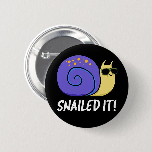 Snail Pub Dark BG Button (Vorne & Hinten)