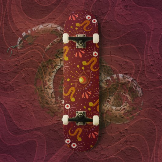 Snake Goddess tiefrot Skateboard