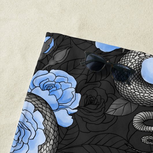 Snakes and blue roses strandtuch (Beispiel)