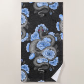 Snakes and blue roses strandtuch (Vorderseite)