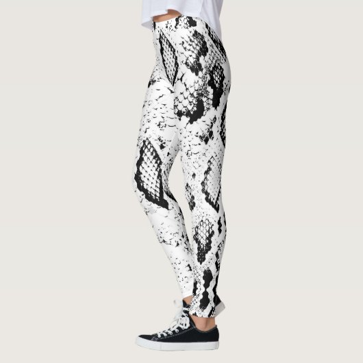 Snakeskin Design auf Leggings (Links)
