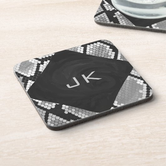 Snakeskin, grau, weiß und schwarz Mit Monogramm Untersetzer (Linke Seite)