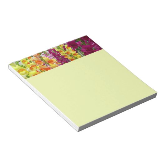 Snapdragons farbenfrohe Blüte Notizblock (angewinkelt)