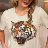 Snarling Tiger Portrait Imitats Sequin Look T-Shirt