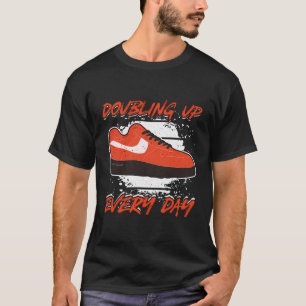 Sneaker Collector verdoppelt jeden Tag Showkolle T-Shirt