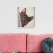 "Sneaky Cat" Print on Stretched Leinwand (Insitu (Wohnzimmer))