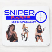 SniperBabes.com-Mädchen mit GewehrMausunterlage Mousepad (Vorne)