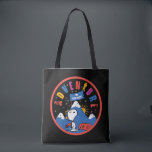 Snoopy Adventure Awaits Graduation Mountain Design Tasche<br><div class="desc">Celebrate adventure and imagination with this bold and playful Snoopy-inspired design featuring a charming explorer pup ready to take on the great outdoors. Set against a dramatic black background with a vibrant red border, the scene showcases snowy mountain peaks, a rising sun, and a rolled sleeping bag, creating a fun...</div>