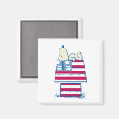 Snoopy am 4. Juli Dog House Magnet (Vorderseite/Rückseite)