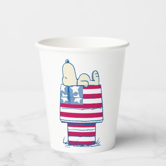 Snoopy am 4. Juli Dog House Pappbecher (Vorderseite)