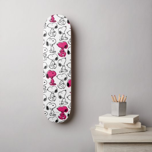 Snoopy Black & Magenta Pattern Skateboard (Wandkunst)