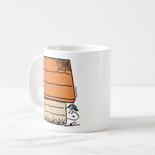 Snoopy Halloween Spider Web Doghouse Kaffeetasse (Vorderseite Links)