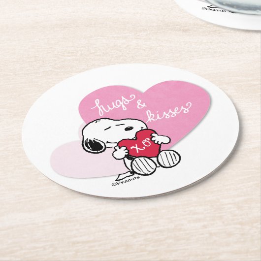 Snoopy Hugs & Kisses Runder Pappuntersetzer (Angewinkelt)