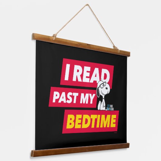 Snoopy "I Read Past My Bedtime" Wandteppich Mit Holzrahmen (Gewinkelt)