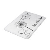 Snoopy mit Kronleuchter Badematte (Schrägansicht)