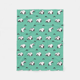 Snoopy Mustaches & Aquamarines Muster Fleecedecke