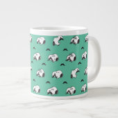 Snoopy Mustaches & Aquamarines Muster Jumbo-Tasse (Vorderseite Rechts)