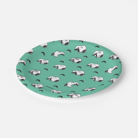 Snoopy Mustaches & Aquamarines Muster Pappteller (Schrägansicht)