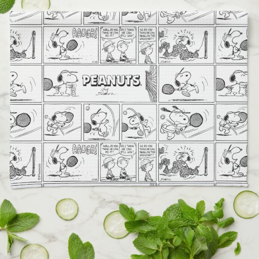 Snoopy Plays Tennis Geschirrtuch (Gefaltet)
