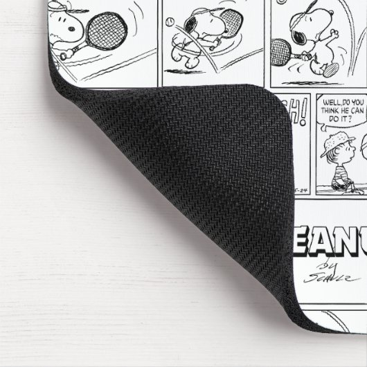 Snoopy Plays Tennis Mousepad (Ecke)