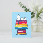 Snoopy | Rainbow Dog House Postkarte (Stehend Vorderseite)