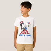 Snoopy Sewing 4. Juli Flagge T-Shirt (Vorne ganz)
