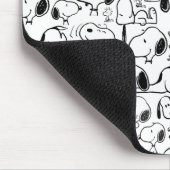 Snoopy Smile Giggle Laugh Pattern Mousepad (Ecke)