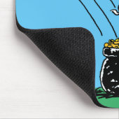 Snoopy springt in den Pot of Gold Mousepad (Ecke)
