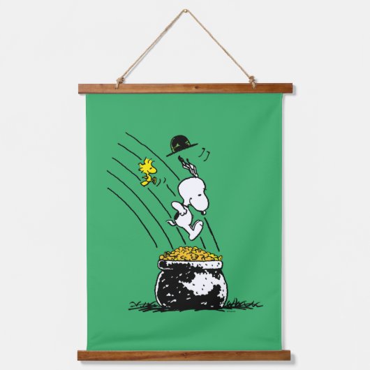 Snoopy springt in den Pot of Gold Wandteppich Mit Holzrahmen (Vorderseite)