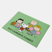 Snoopy und der Gang Play Football Fußmatte (Schrägansicht)