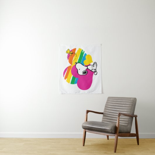 Snoopy und Holz | Rainbow Hearts Wandteppich (Beispiel)