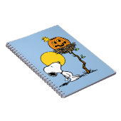 Snoopy und Holznest mit Jack O' Lantern Notizblock (Rechte Seite)