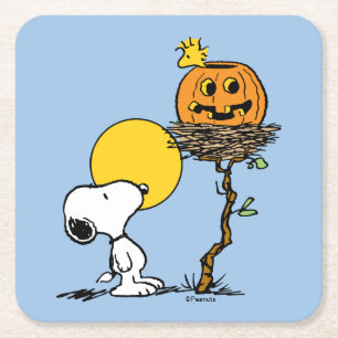 Snoopy und Holznest mit Jack O' Lantern Rechteckiger Pappuntersetzer