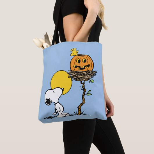 Snoopy und Holznest mit Jack O' Lantern Tasche (Von Nahem)