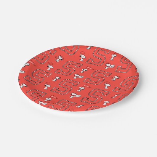 Snoopy Varsity Sports Pattern Pappteller (Schrägansicht)