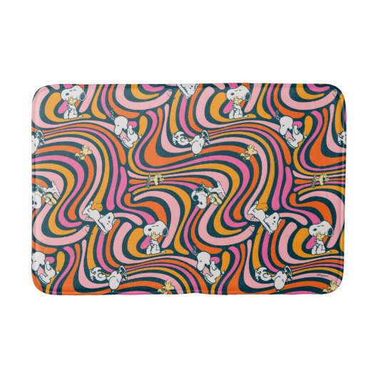Snoopy & Woodstock Groovy Vibes Lila Muster Badematte (Vorderseite)