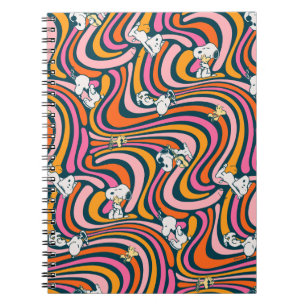 Snoopy & Woodstock Groovy Vibes Lila Muster Notizblock