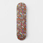 Snoopy & Woodstock Groovy Vibes Lila Muster Skateboard (Vorderseite)